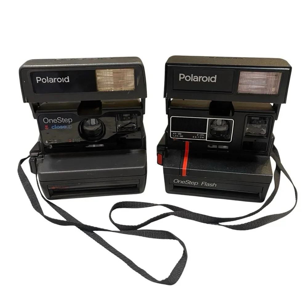 Vtg Polaroid One Step Close Up & Flash 600 Film Instant Camera W/ Strap UNTESTED